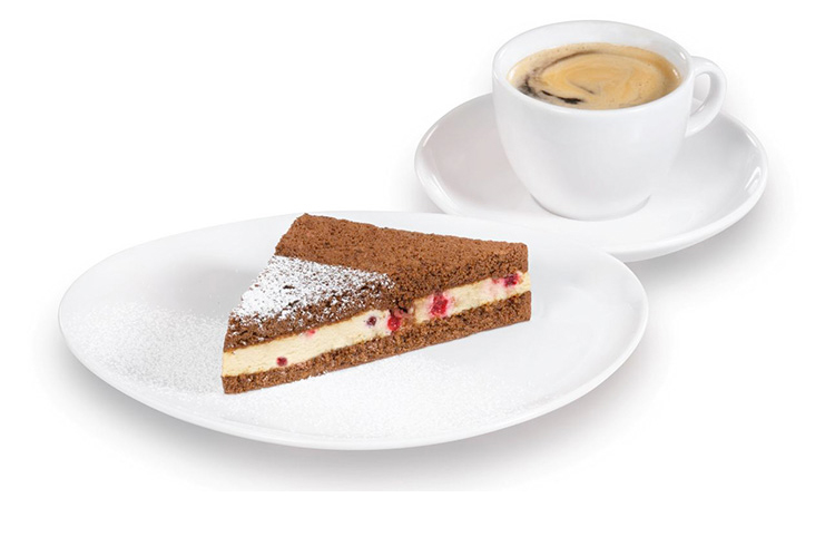 Свеж бисквитен сладкиш